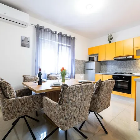 Apartment Marija Starigrad Paklenica