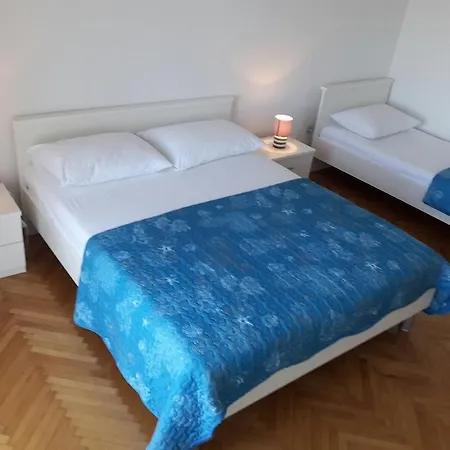 Marija * Стариград-Пакленица